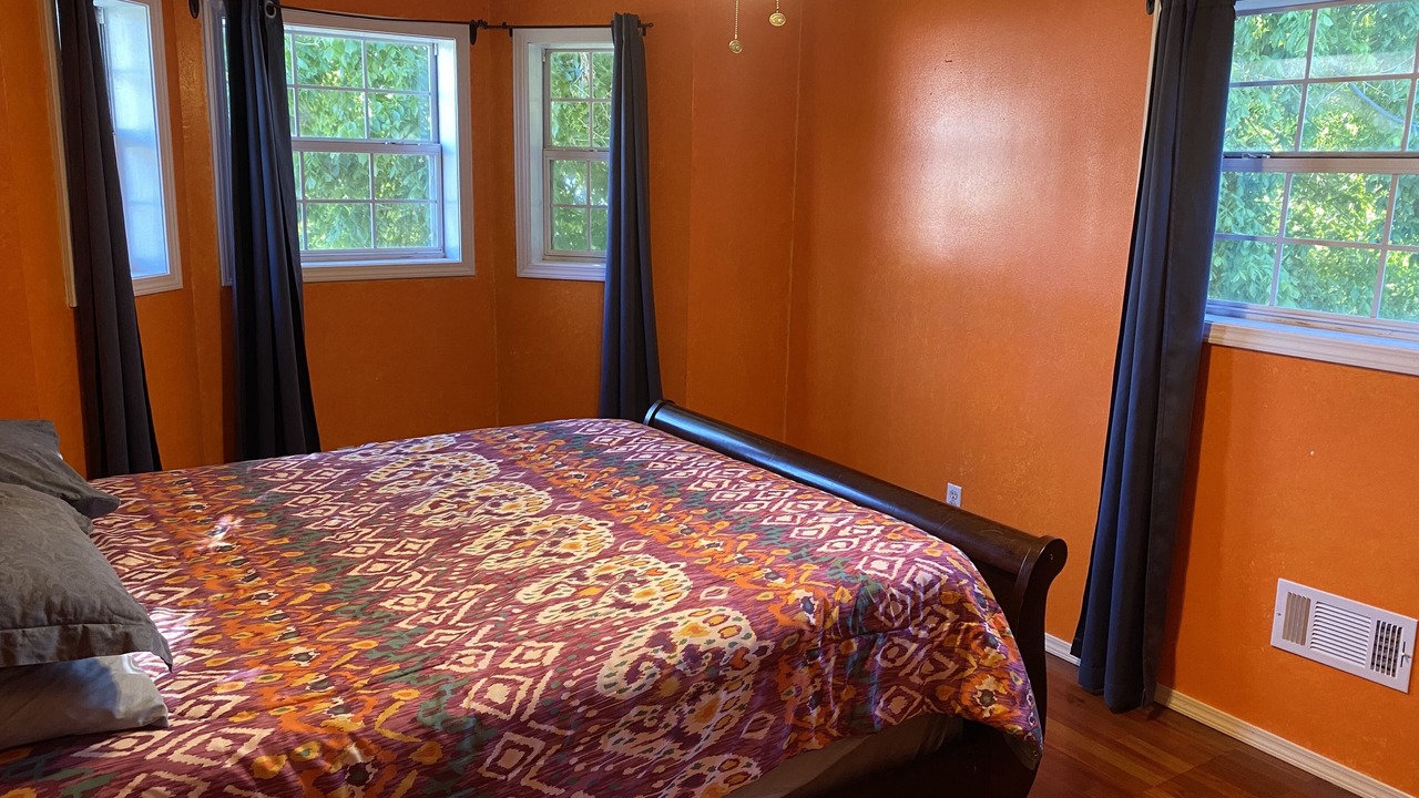 Photo of Bedroom in Alpena