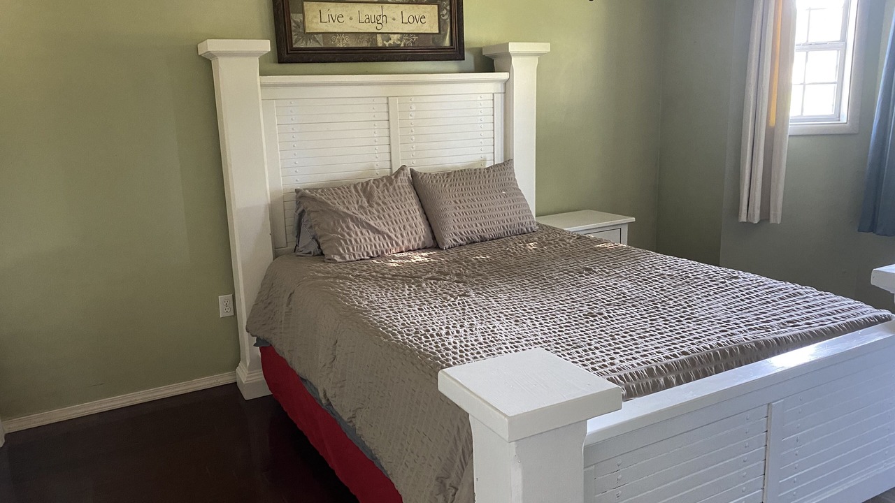 Photo of Bedroom in Alpena