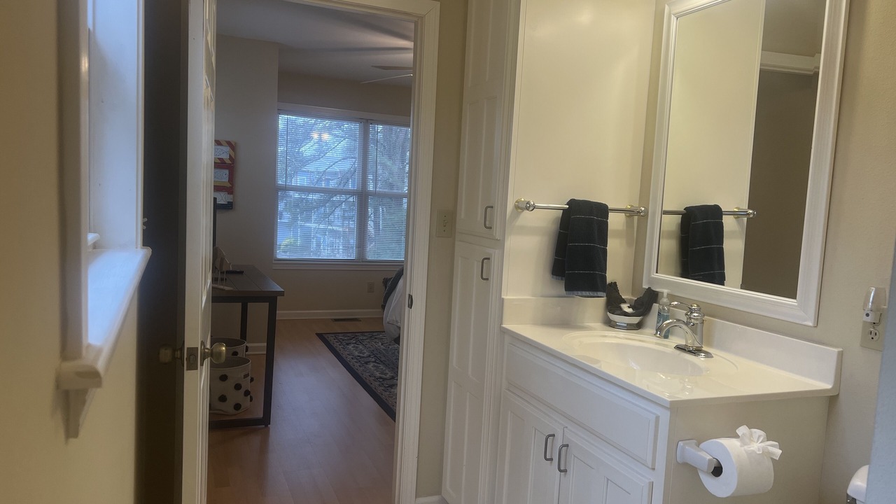 Photo of Bathroom in Piney