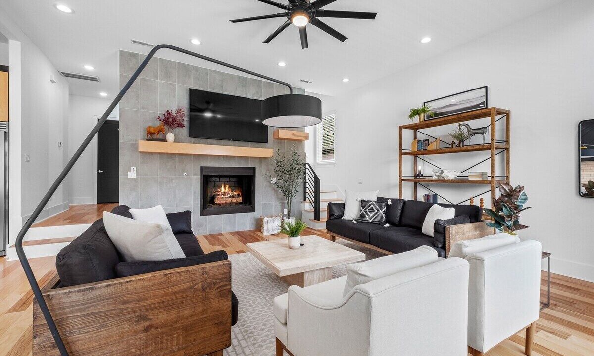 Photo of Livingroom in Downtown