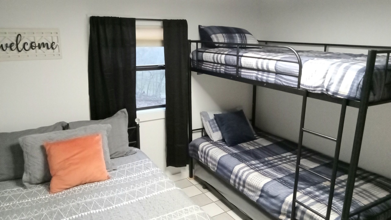 Photo of Bedroom in Marshall