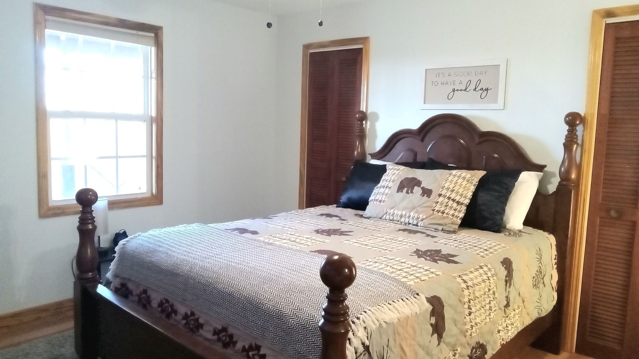 Photo of Bedroom in Marshall