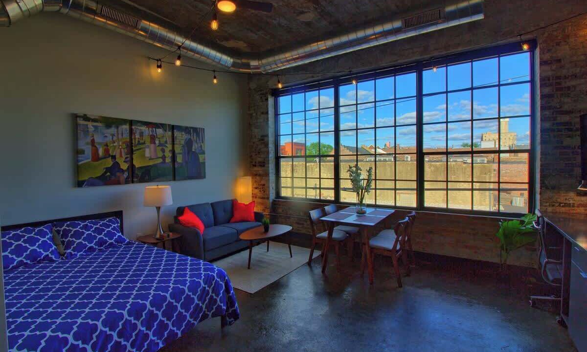 Photo of Bedroom in Midtown