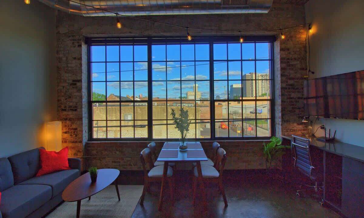 Photo of Livingroom in Midtown