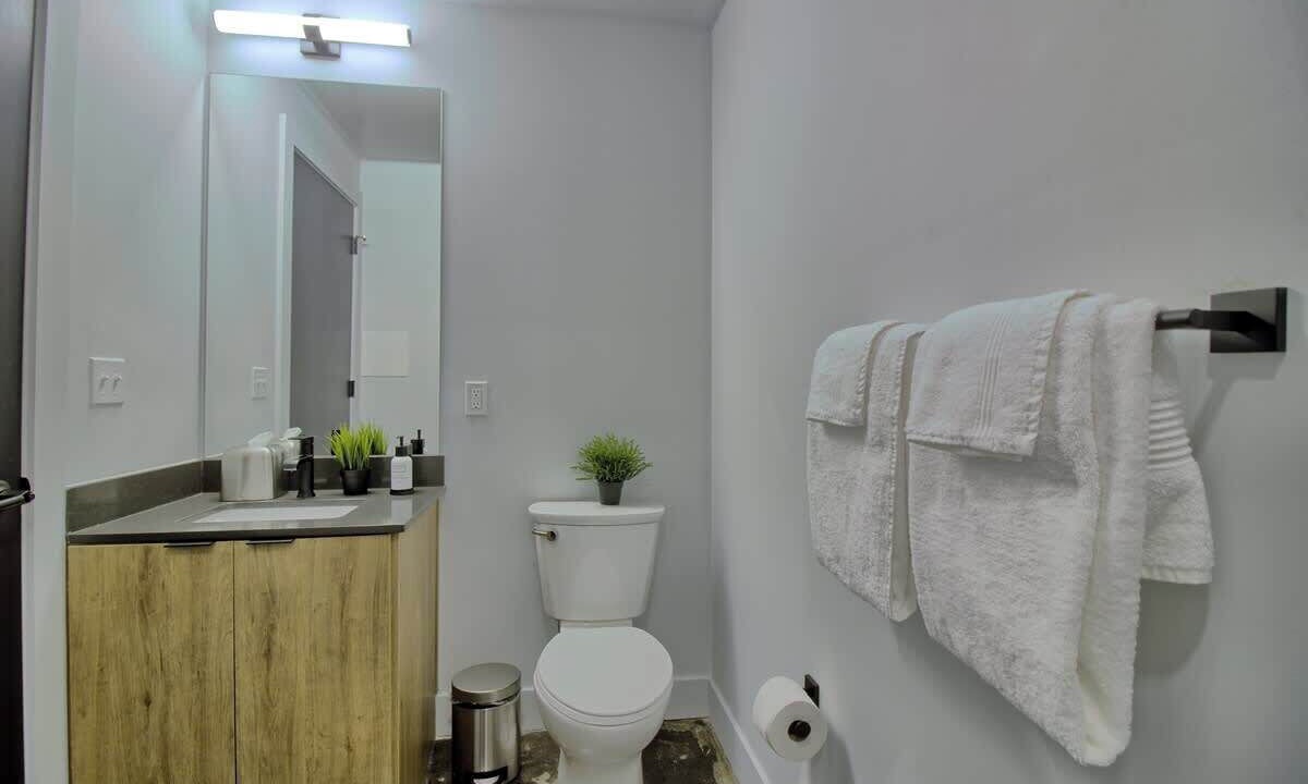 Photo of Bathroom in Midtown