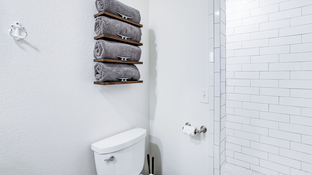 Photo of Bathroom in Garfield