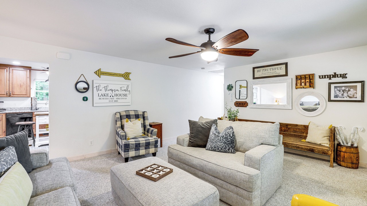 Photo of Livingroom in Garfield