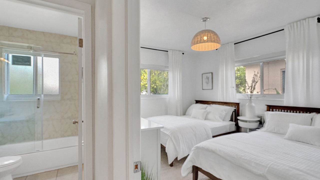 Photo of Bathroom in West Avenue