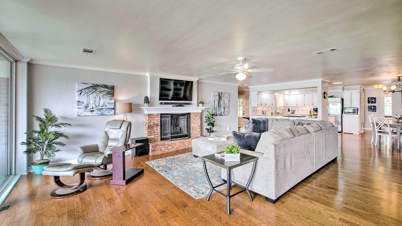 Photo of Livingroom in Lake Hamilton