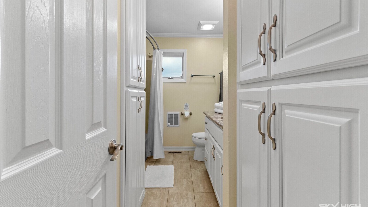 Photo of Bathroom in Garfield