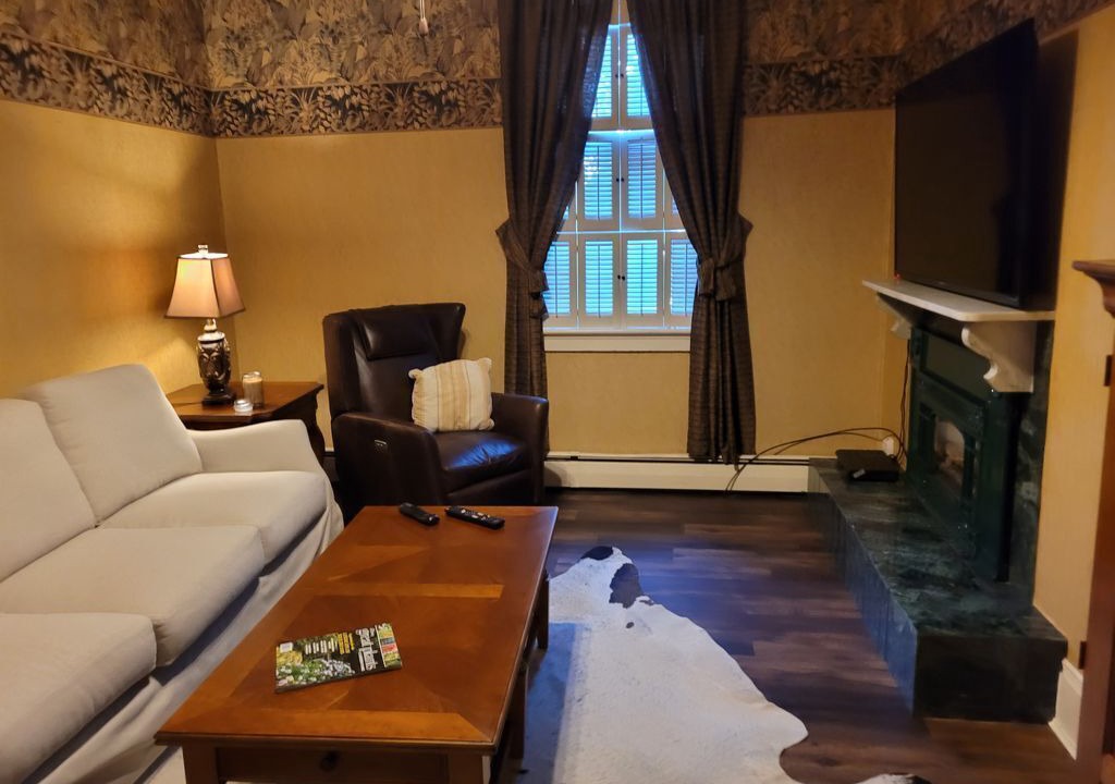 Photo of Livingroom in Dyersville