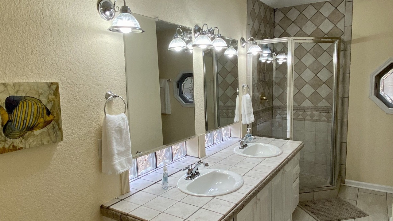 Photo of Bathroom in Piney