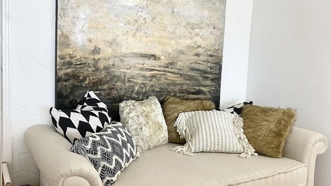 Photo of Livingroom in New Concord