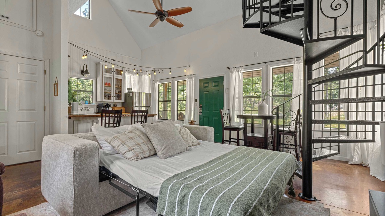 Photo of Bedroom in Rogers