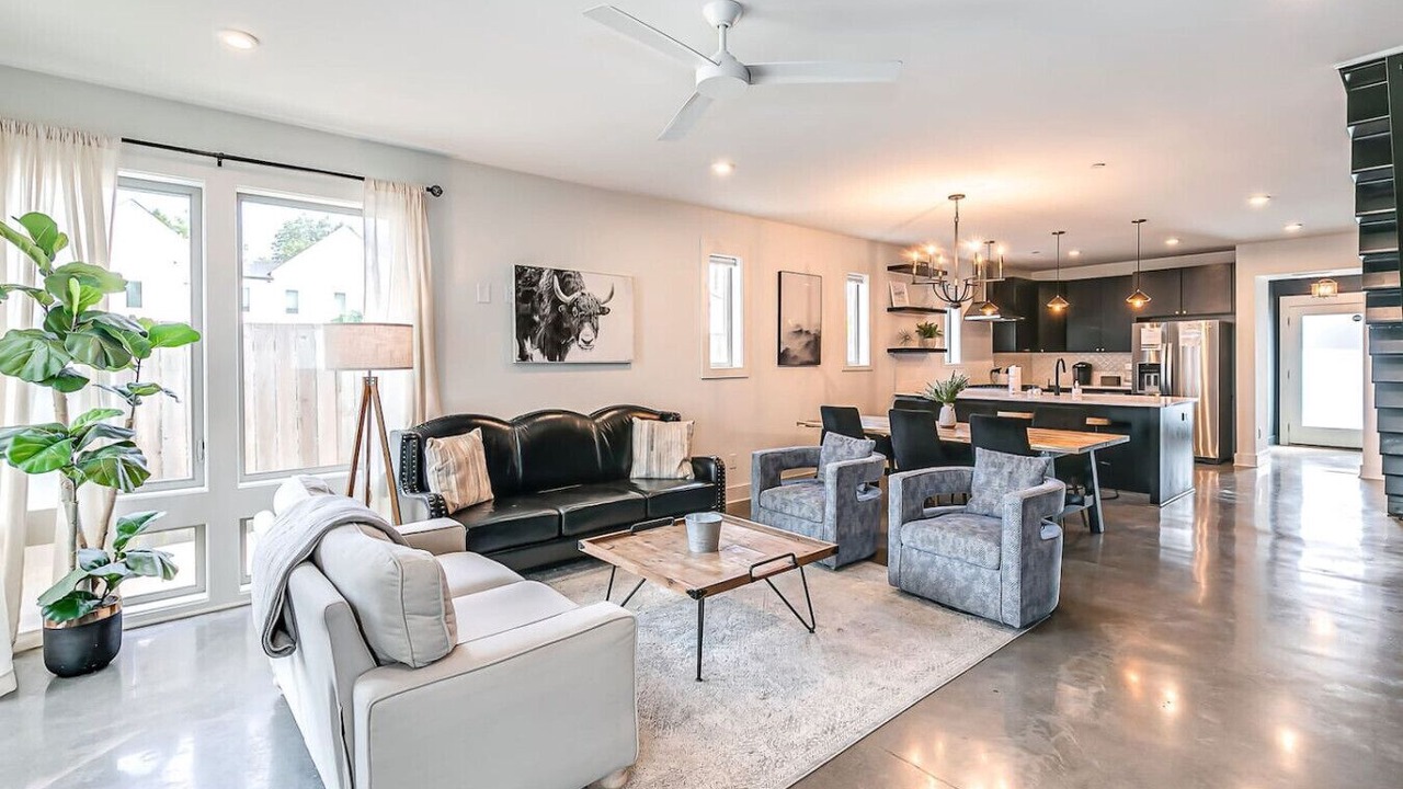 Photo of Livingroom in East Nashville