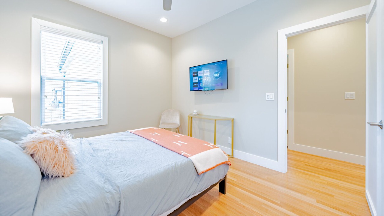 Photo of Bedroom in Southmoreland