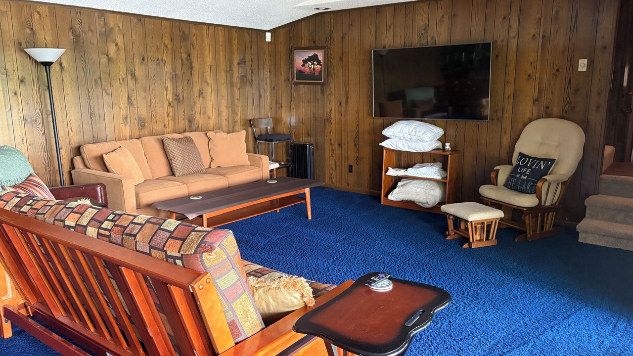 Photo of Livingroom in Ashley Oaks