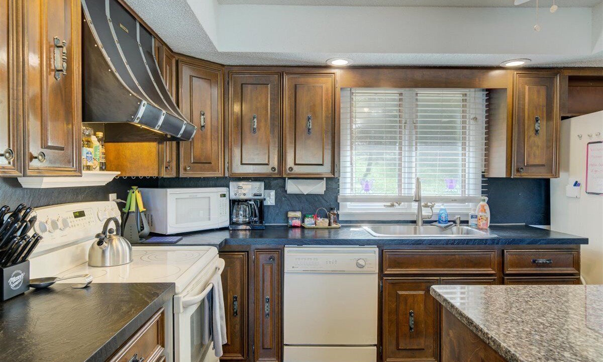 Photo of Kitchen in Ashley Oaks