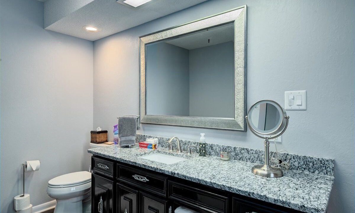 Photo of Bathroom in Ashley Oaks
