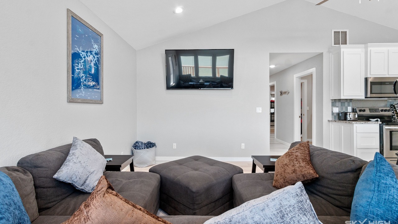 Photo of Livingroom in Beaver Shores