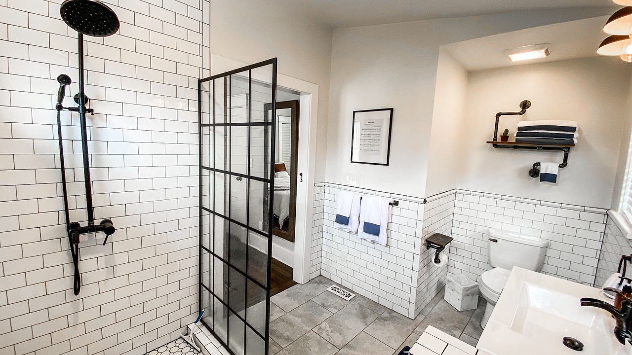 Photo of Bathroom in Greenwood