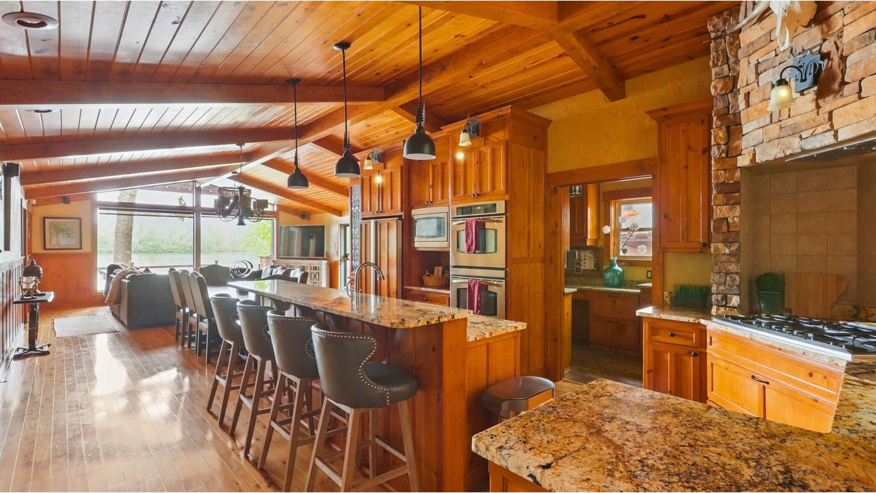 Photo of Kitchen in Piney