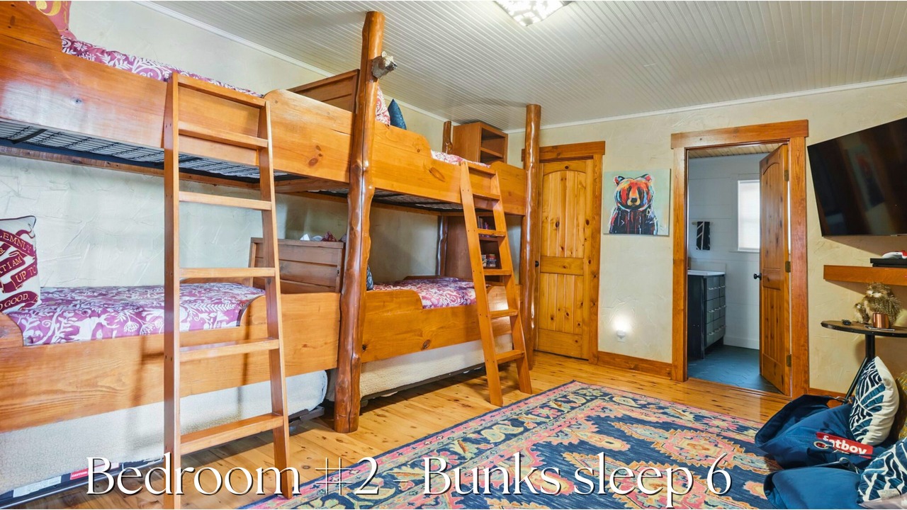 Photo of Bedroom in Piney