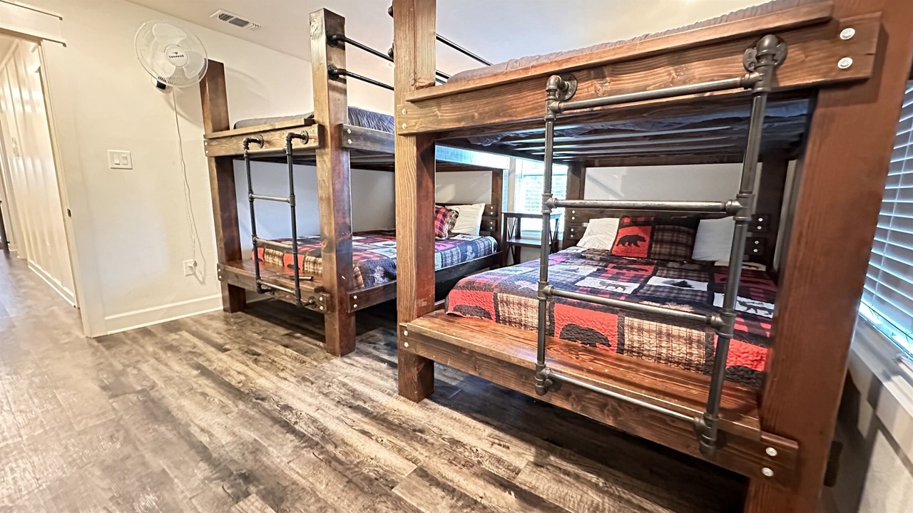 Photo of Bedroom in Glenwood