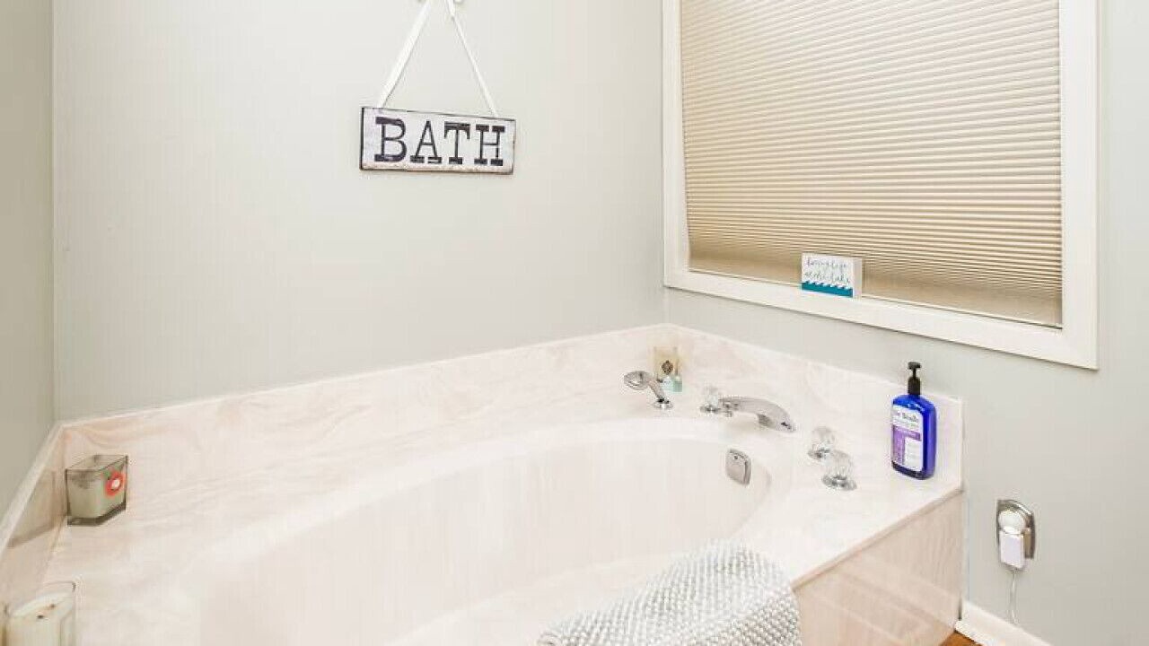 Photo of Bathroom in Eden Isle