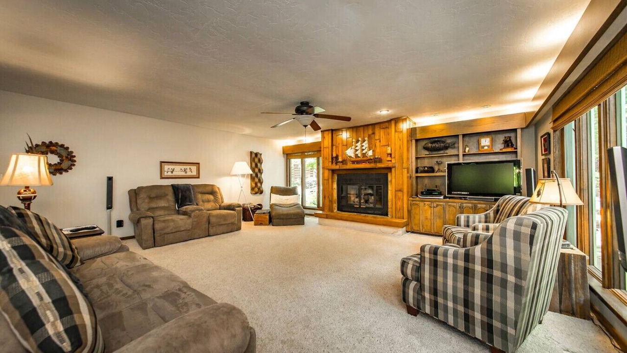 Photo of Livingroom in Eden Isle