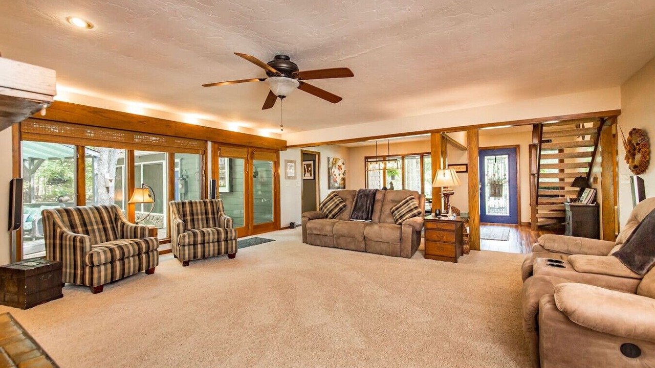 Photo of Livingroom in Eden Isle