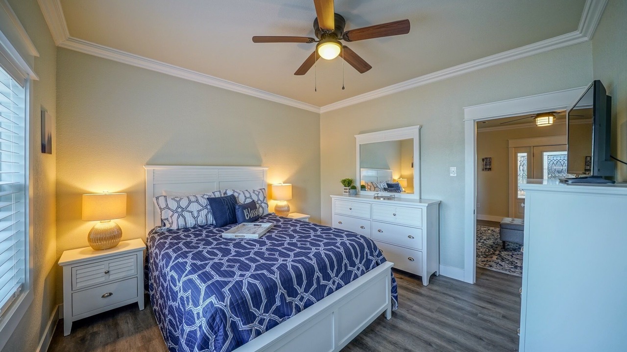 Photo of Bedroom in Lake Hamilton