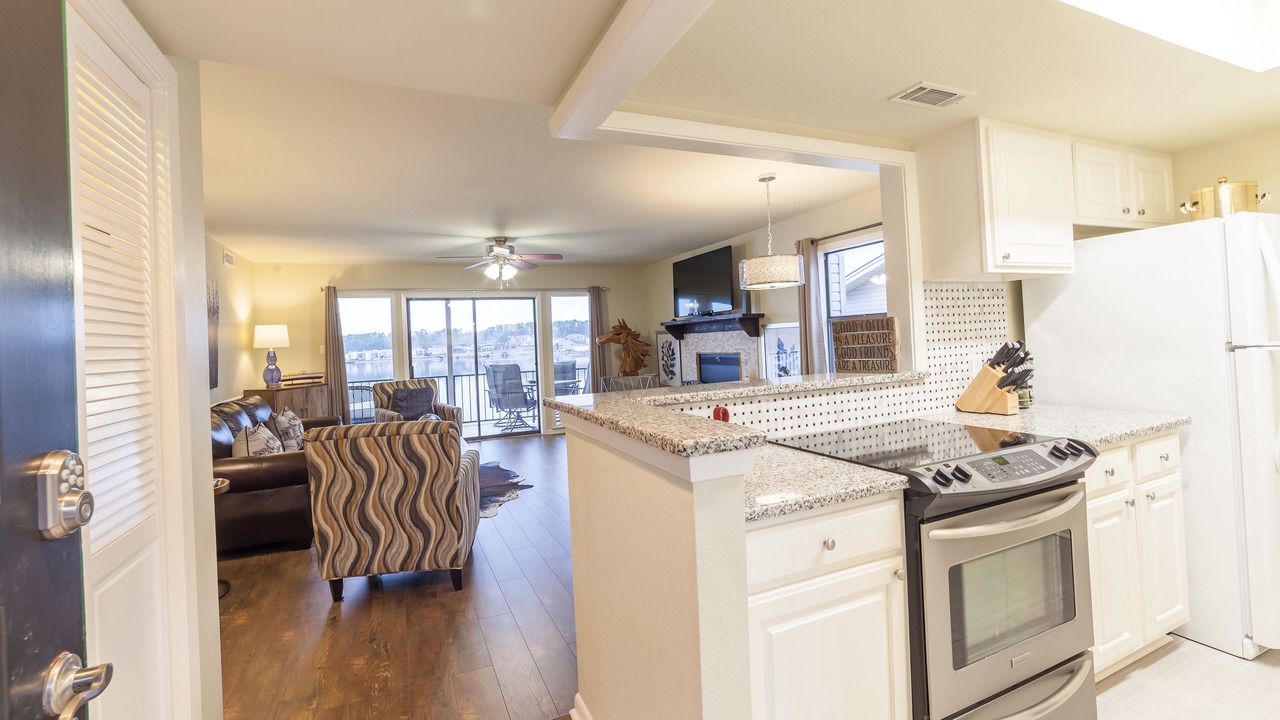 Photo of Bedroom in Lake Hamilton