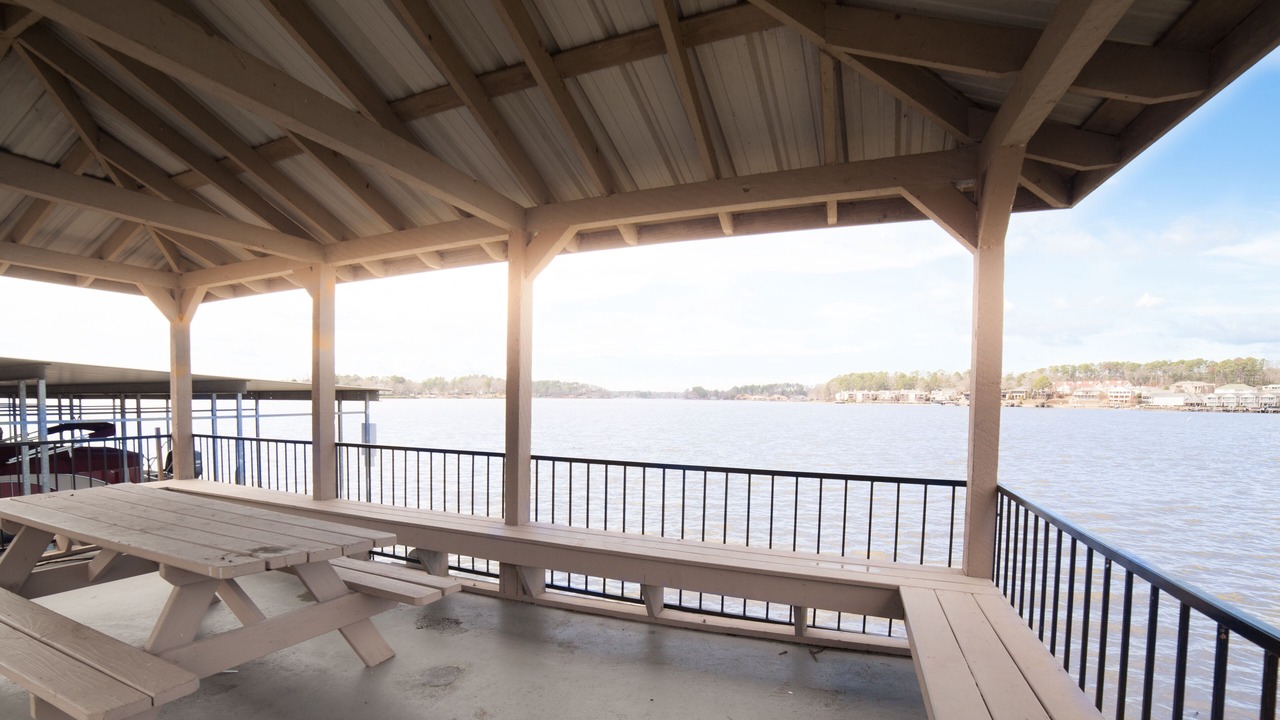 Photo of Others in Lake Hamilton