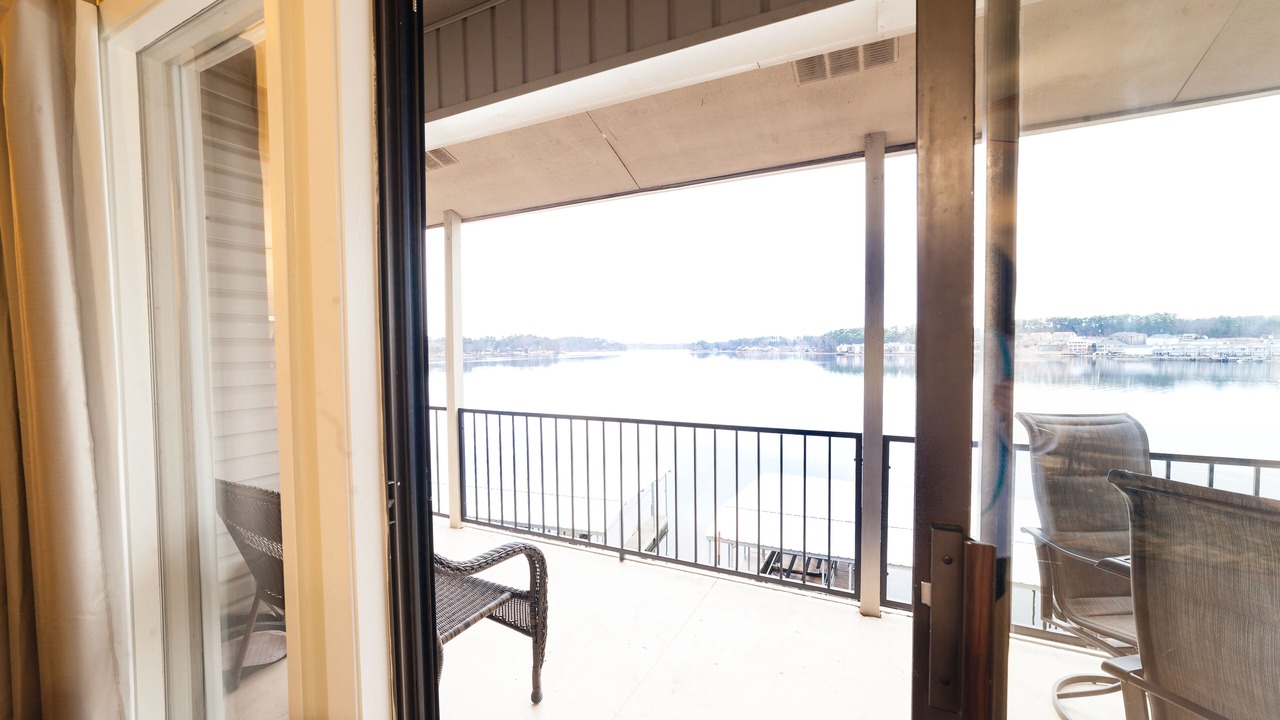 Photo of Patio Balcony in Lake Hamilton