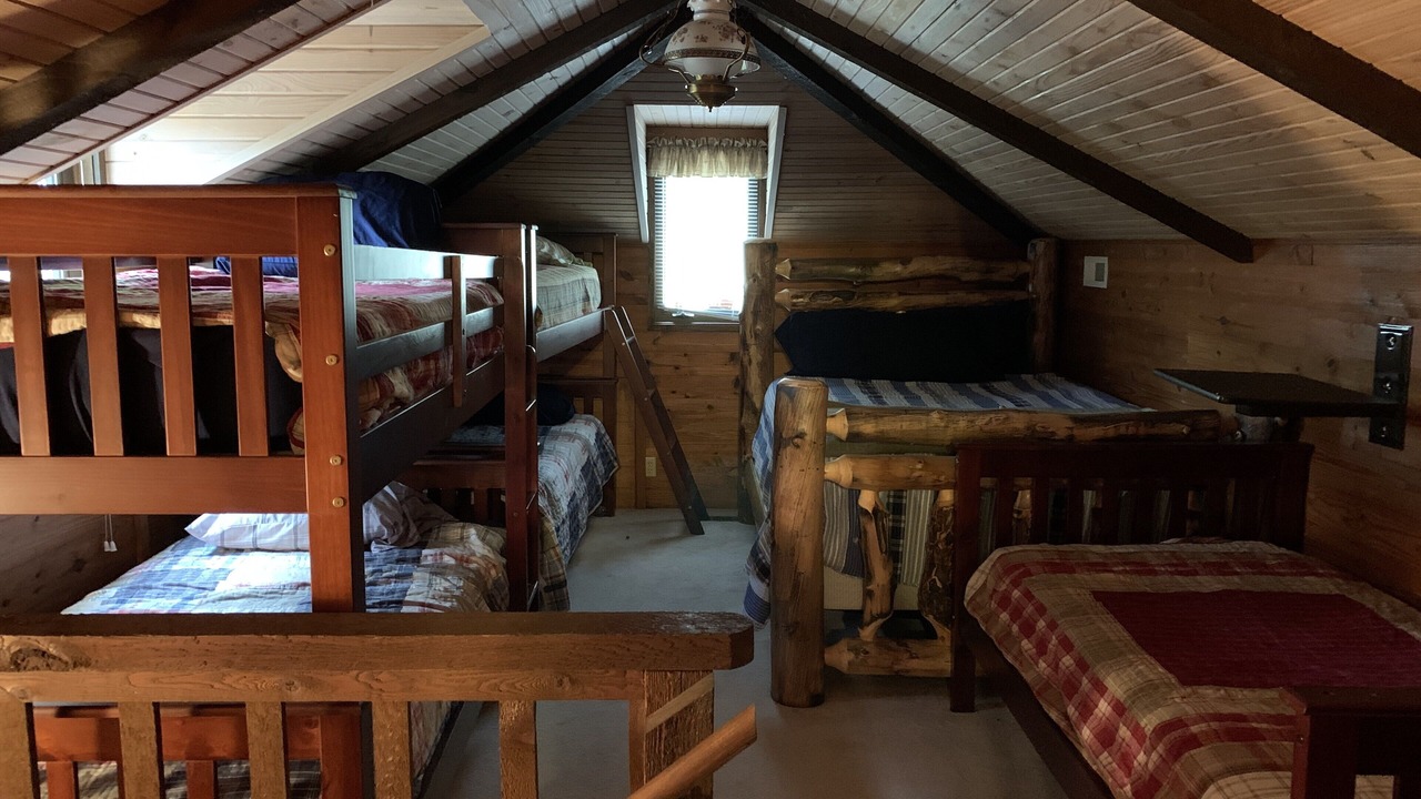 Photo of Bedroom in Garfield
