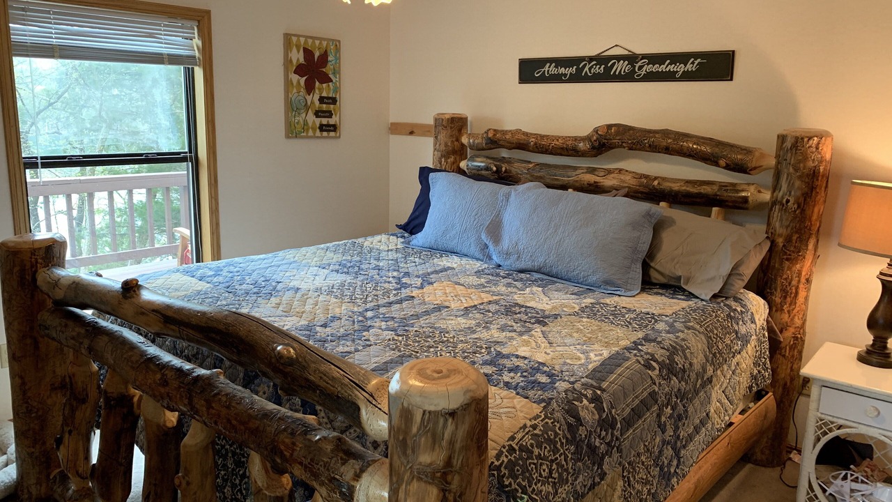Photo of Bedroom in Garfield