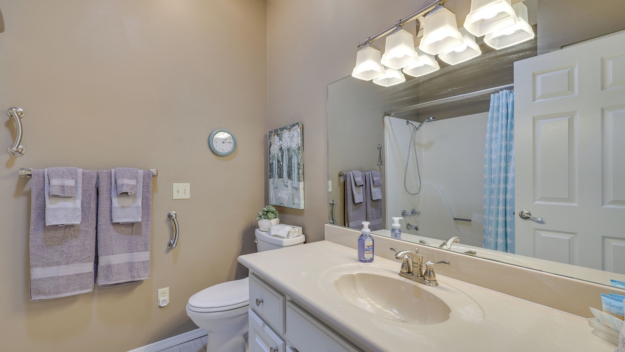 Photo of Bathroom in Bella Vista