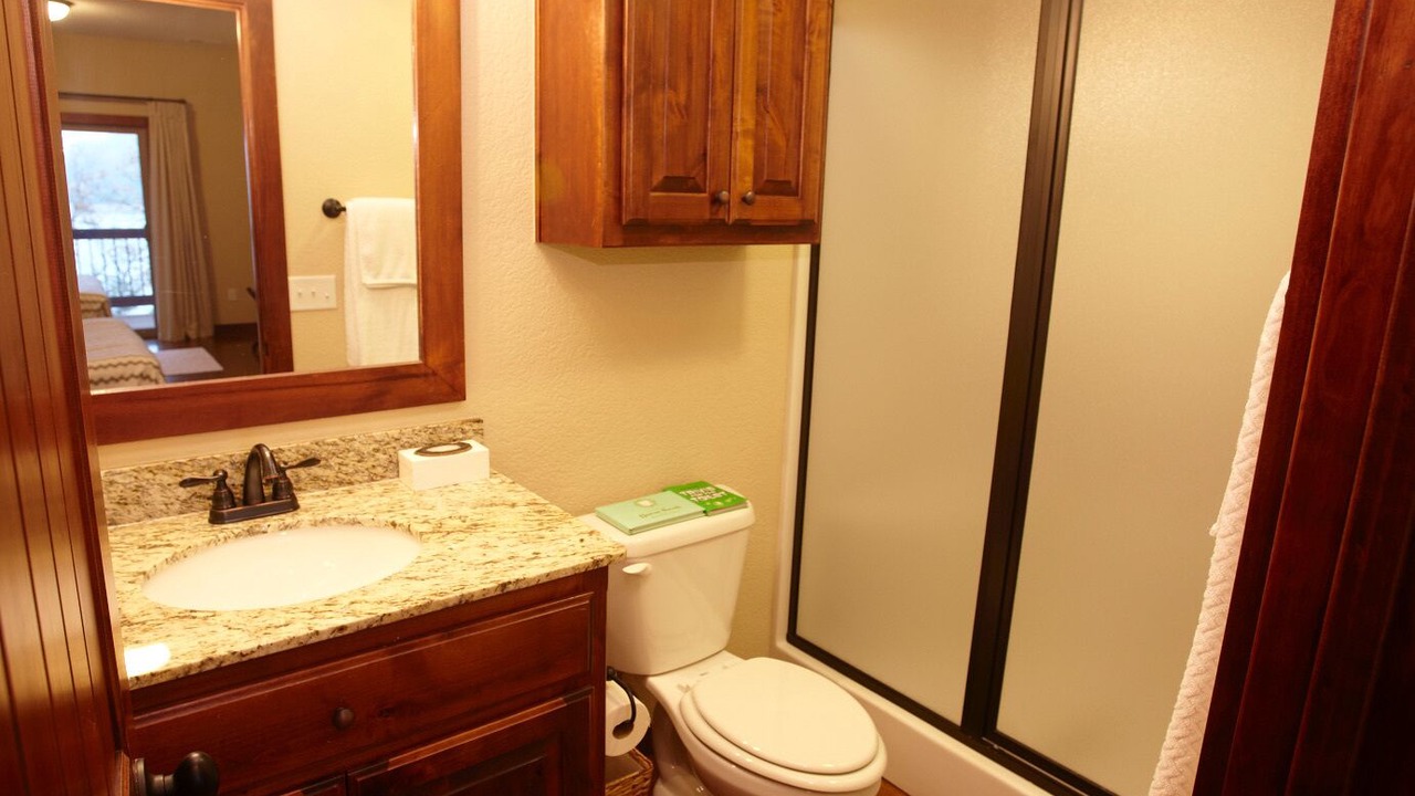 Photo of Bathroom in Sylvan Shores