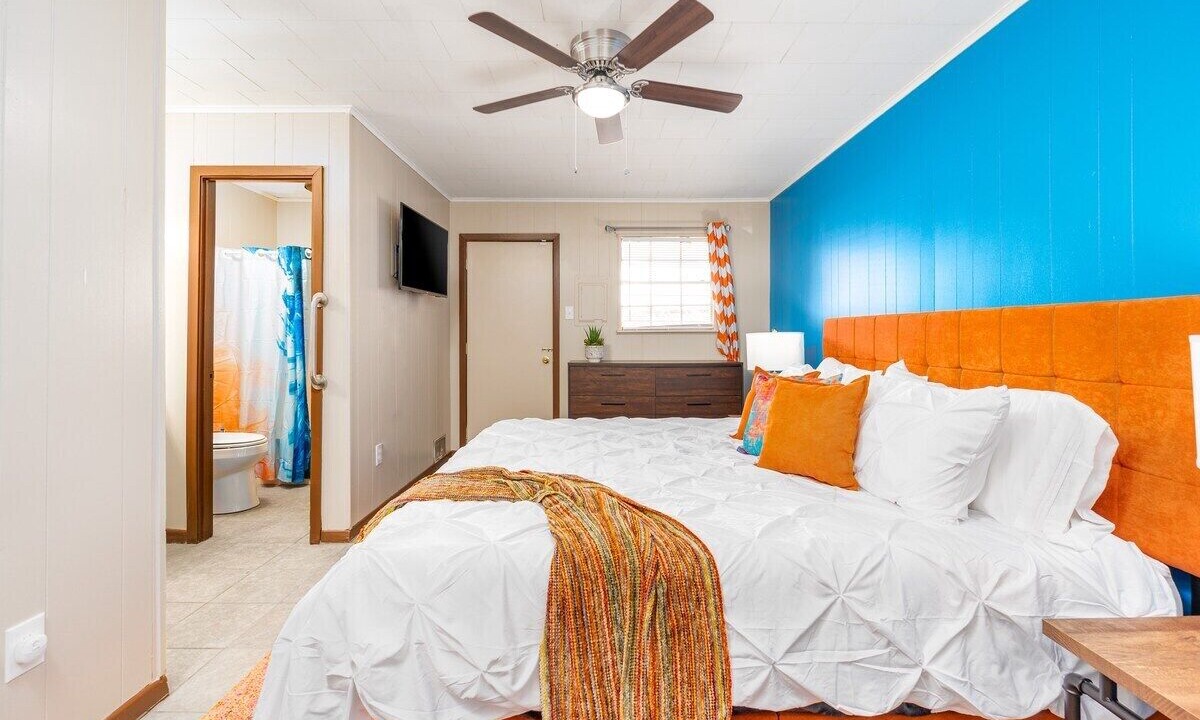 Photo of Bedroom in Pineville