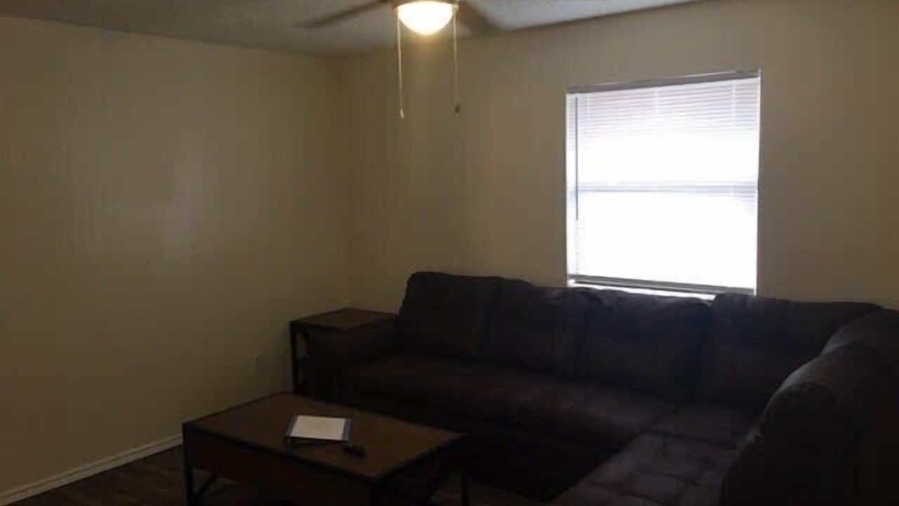 Photo of Livingroom in Lawton