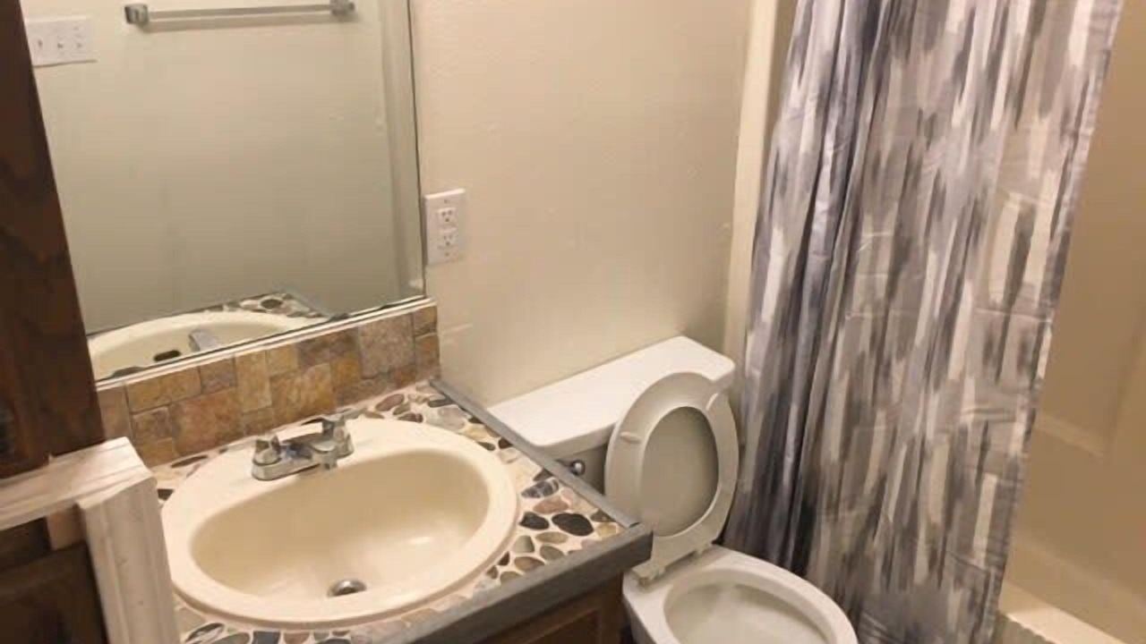 Photo of Bathroom in Lawton