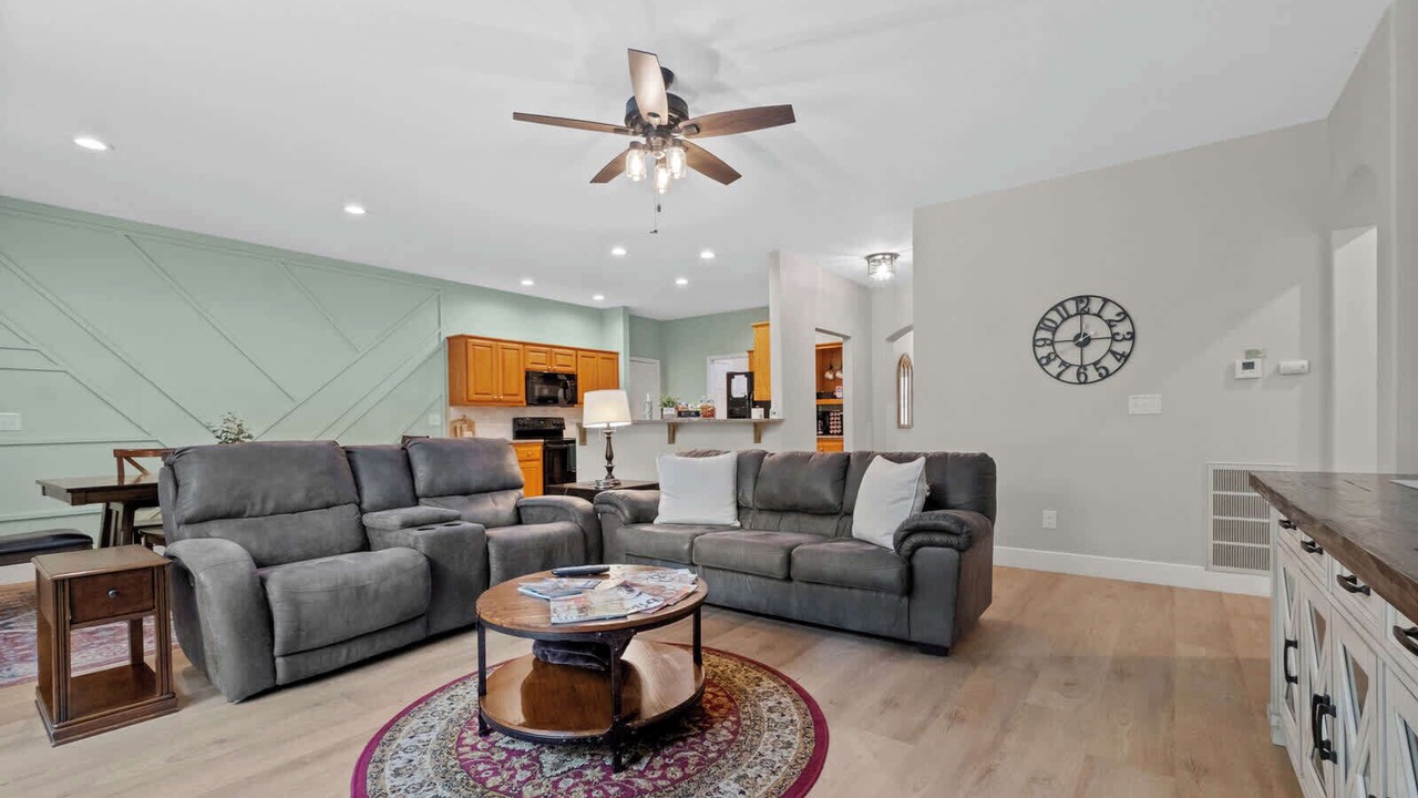 Photo of Livingroom in Bella Vista