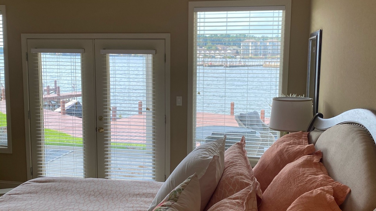 Photo of Bedroom in Lake Hamilton
