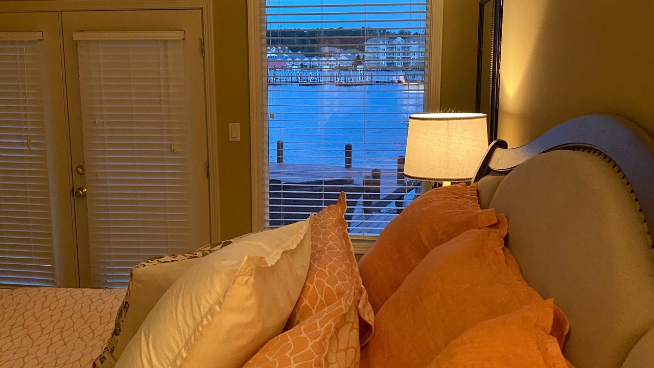 Photo of Bedroom in Lake Hamilton