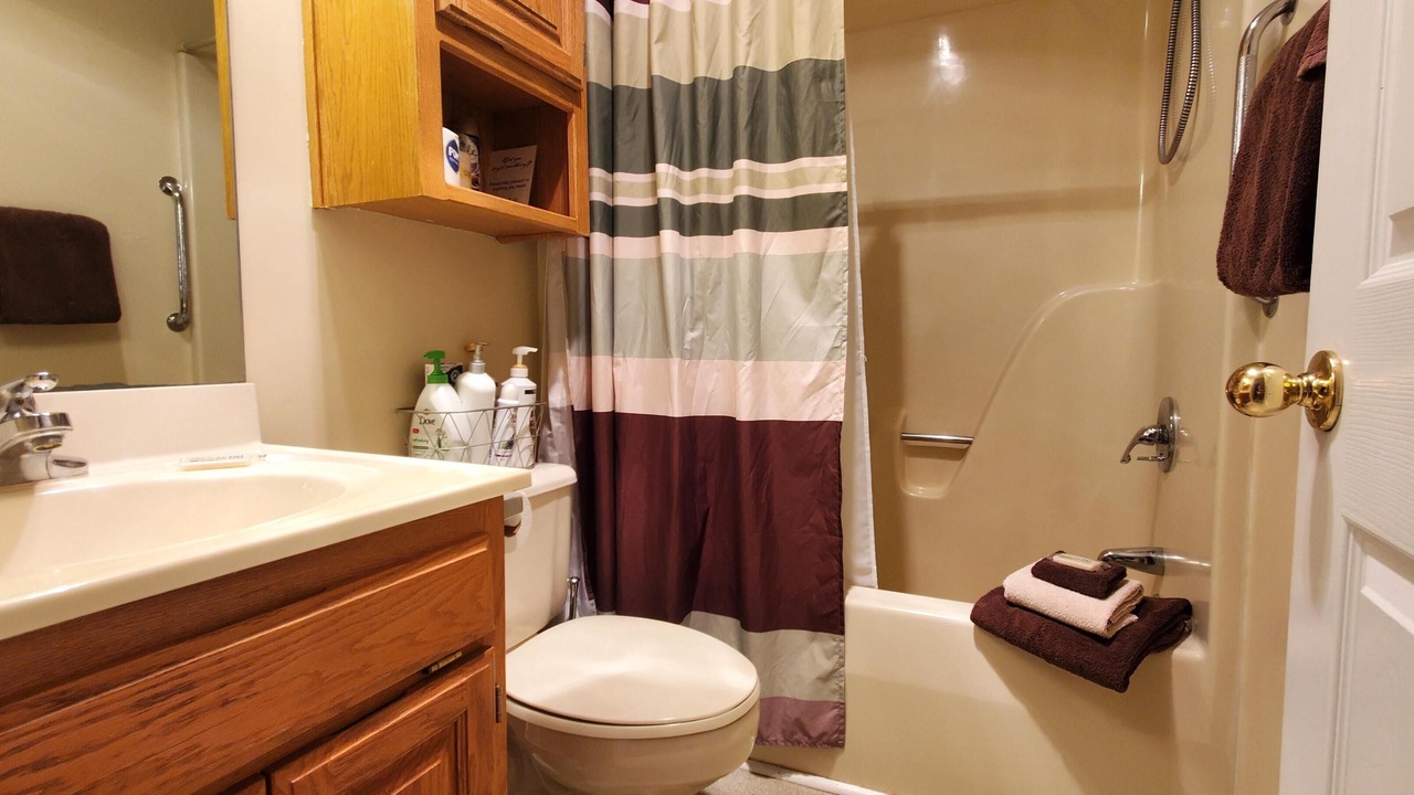 Photo of Bathroom in Holiday Island