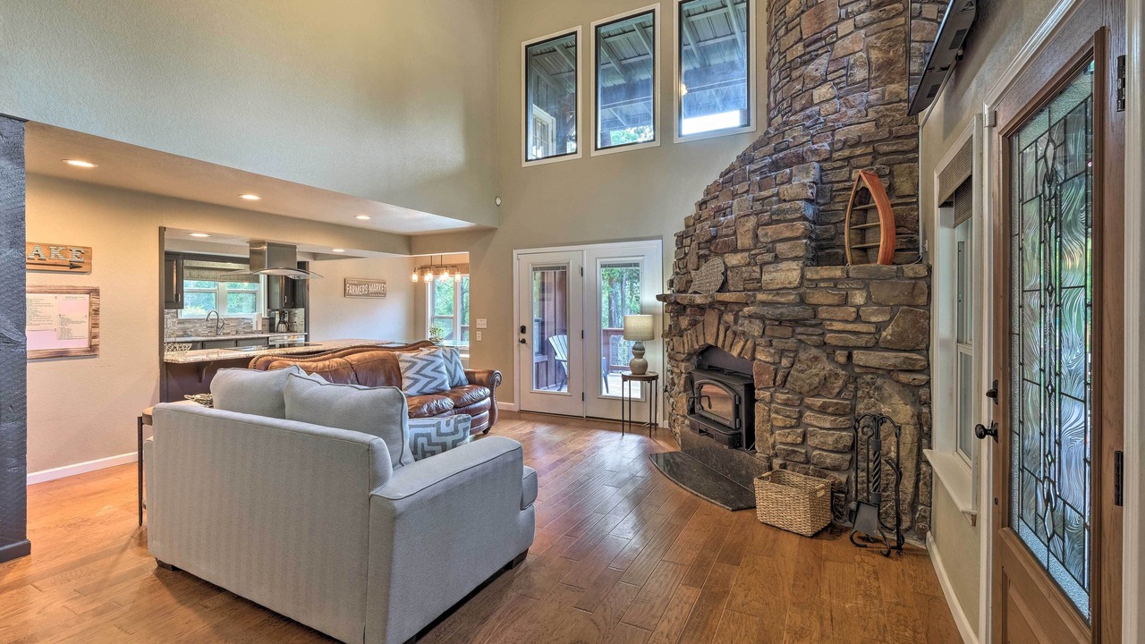 Photo of Livingroom in Springdale