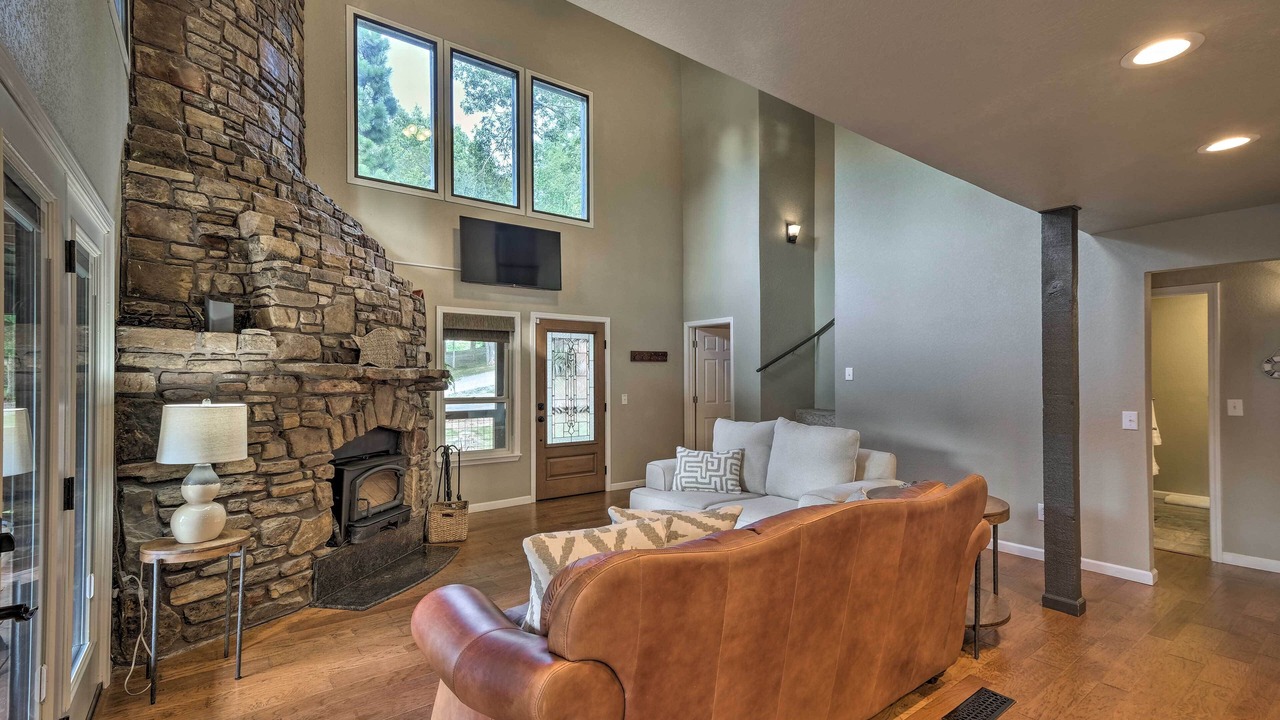 Photo of Livingroom in Springdale