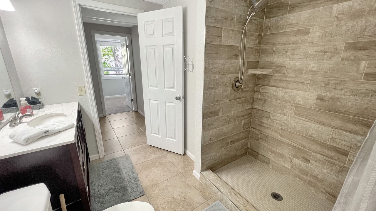 Photo of Bathroom in Lake Ozark