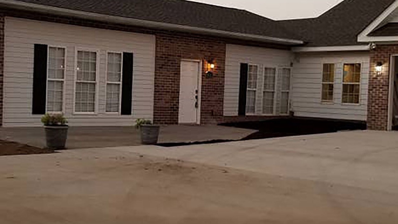 Photo of Outdoor in Ashley Oaks